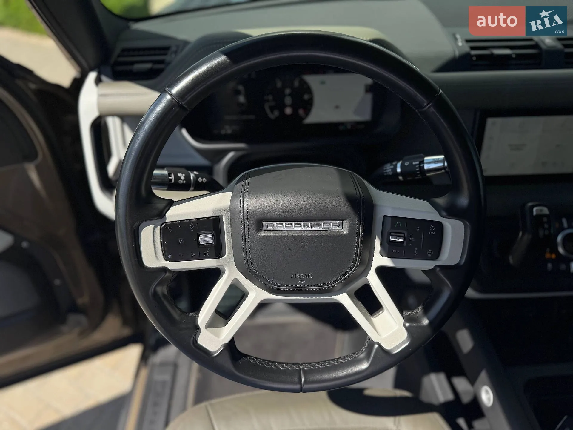 2021 Land Rover Defender - мініатюра 8