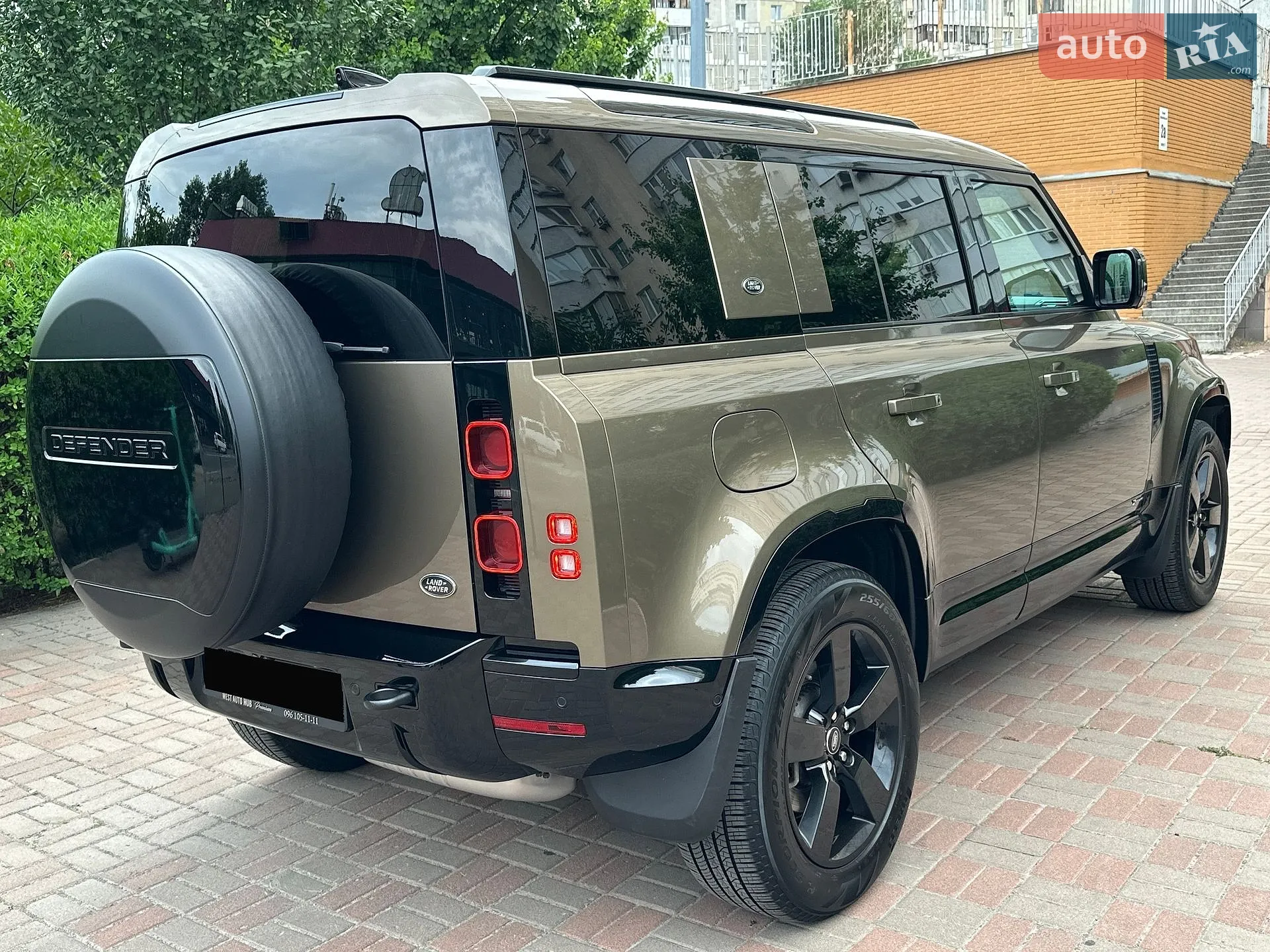 2021 Land Rover Defender - мініатюра 8
