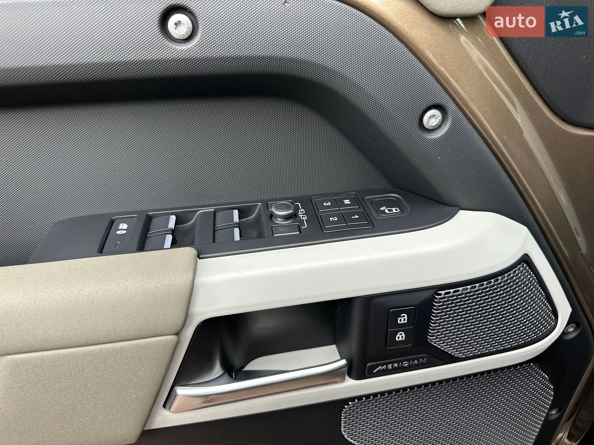 2021 Land Rover Defender - мініатюра 14