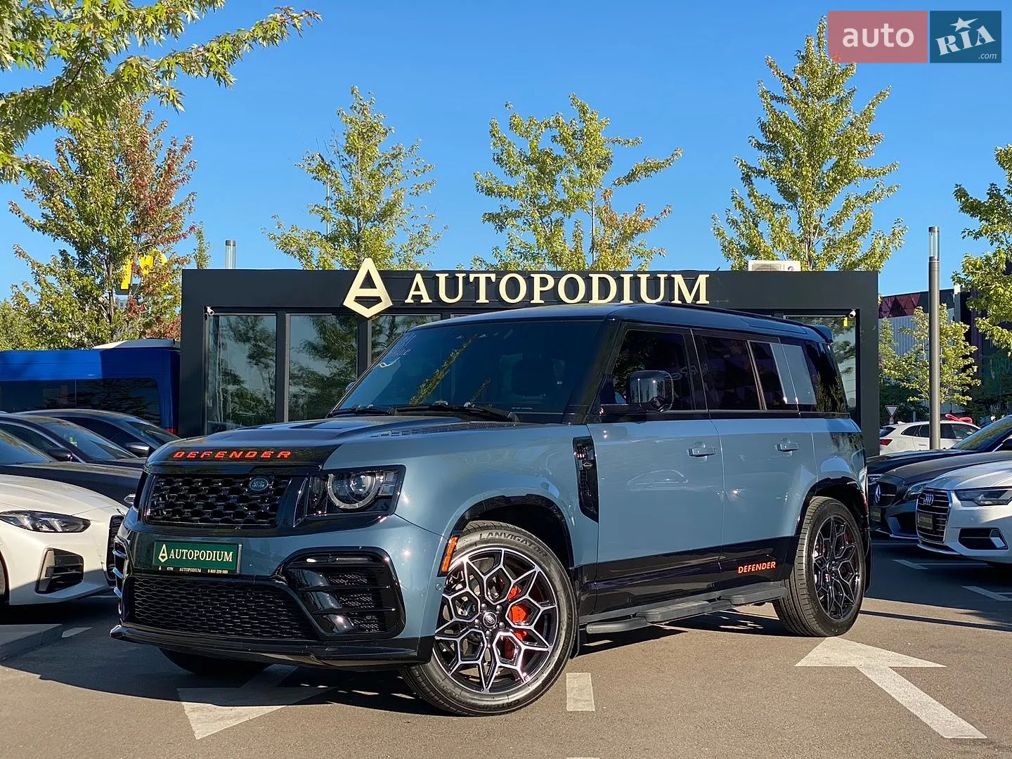 2021 Land Rover Defender - мініатюра 2