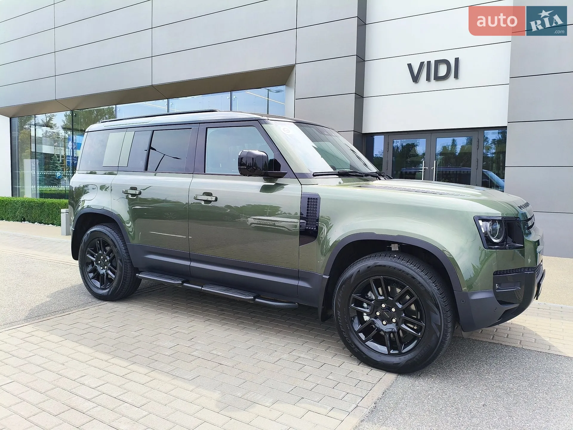 2026 Land Rover Defender - мініатюра 18