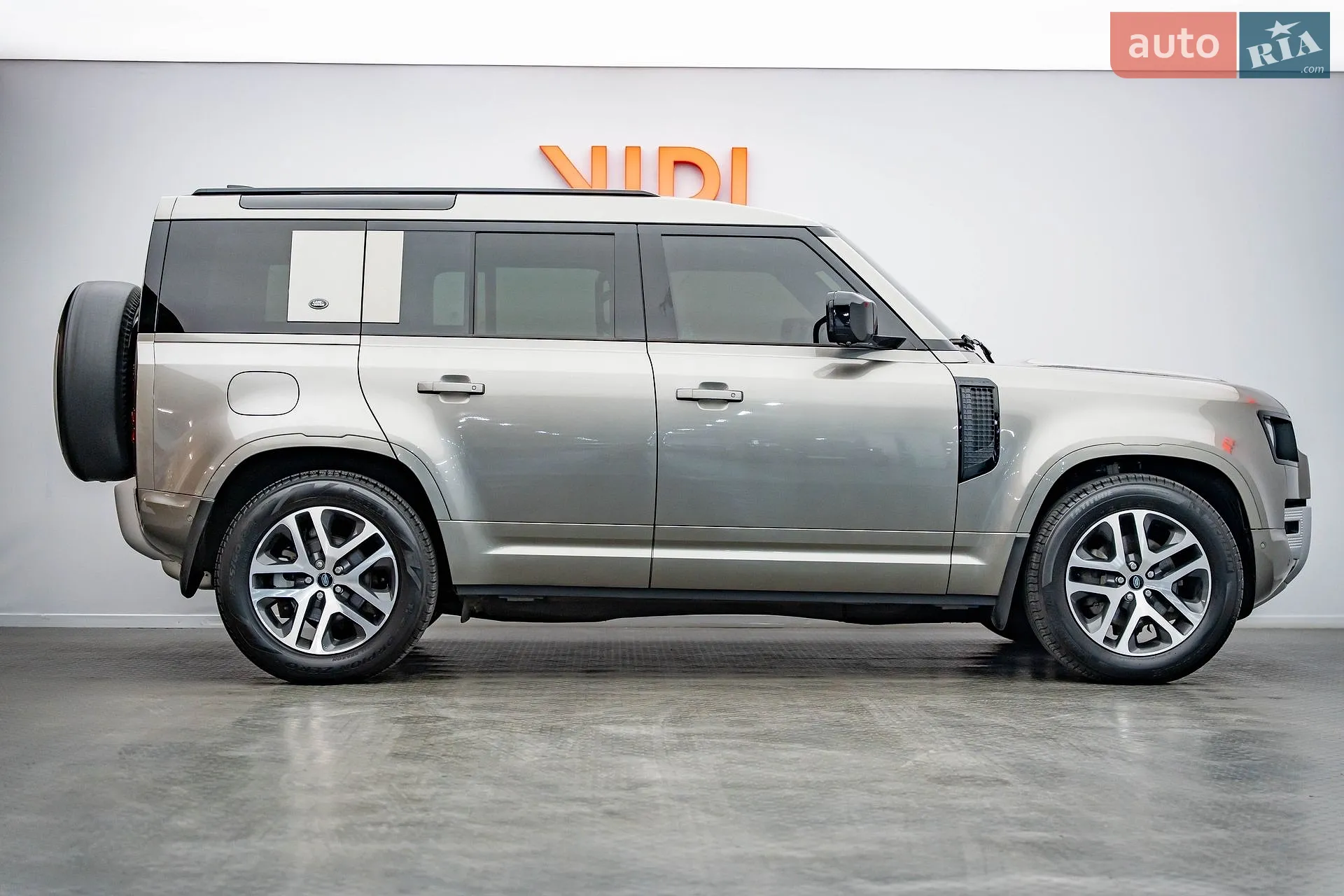 2022 Land Rover Defender - мініатюра 4