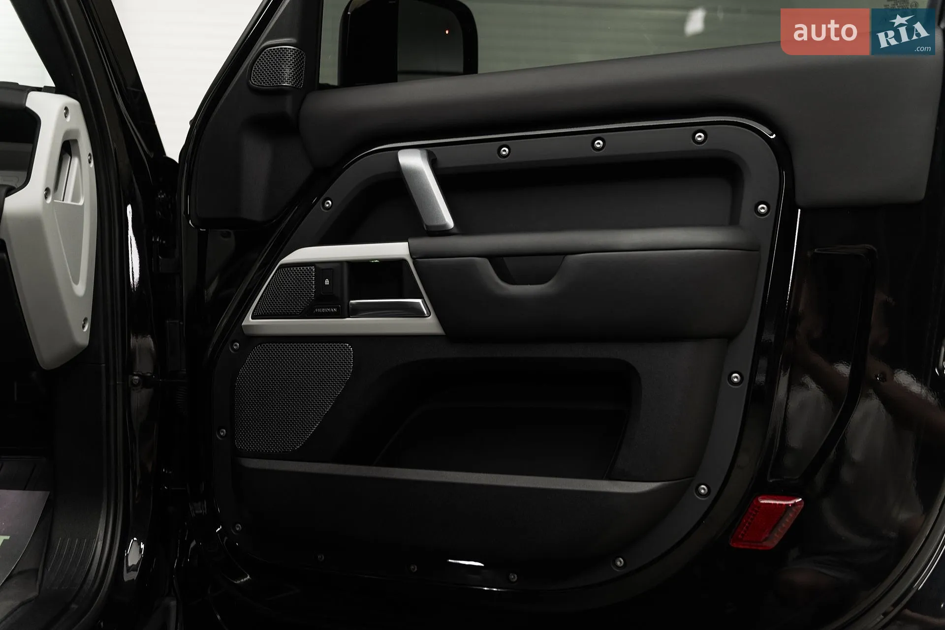 2022 Land Rover Defender - мініатюра 29