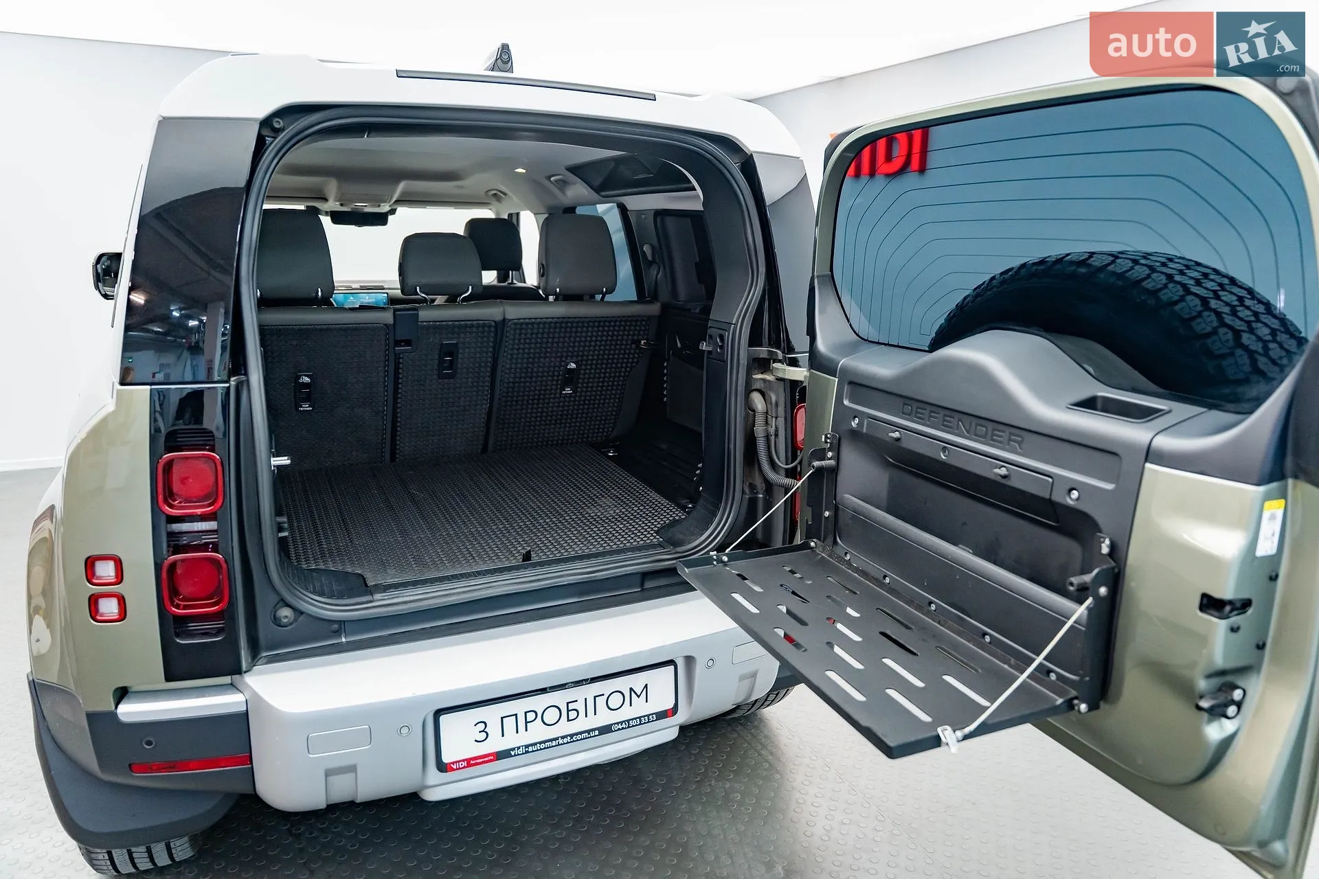 2021 Land Rover Defender - мініатюра 8