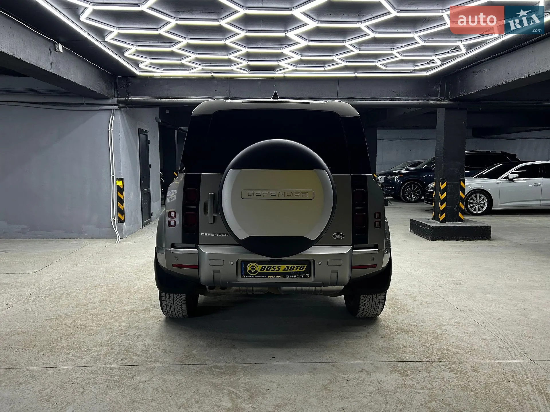 2021 Land Rover Defender - мініатюра 8