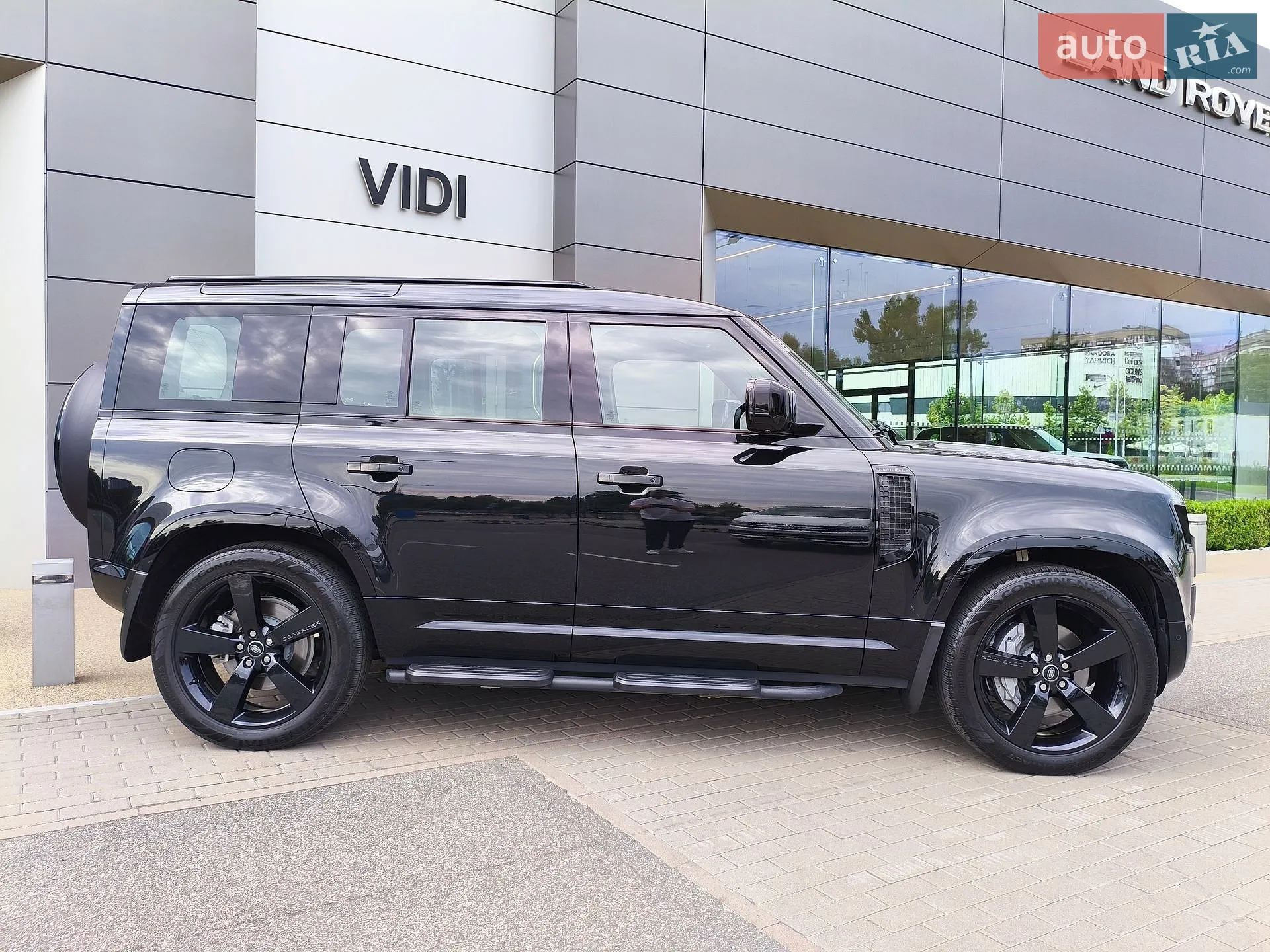2025 Land Rover Defender - мініатюра 15