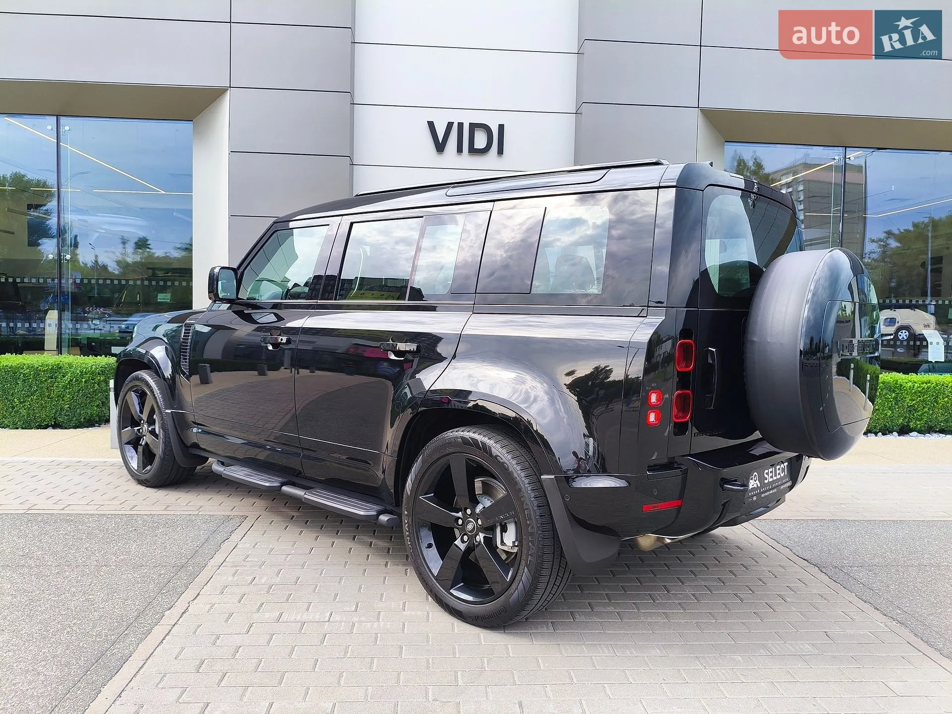 2025 Land Rover Defender - мініатюра 29