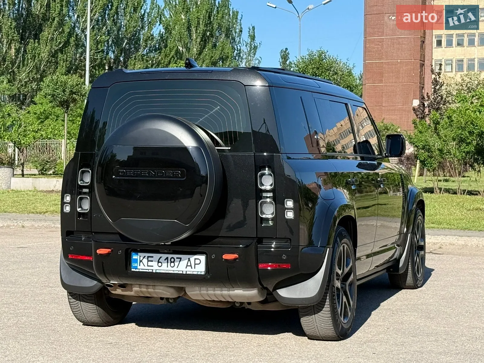 2021 Land Rover Defender - мініатюра 16