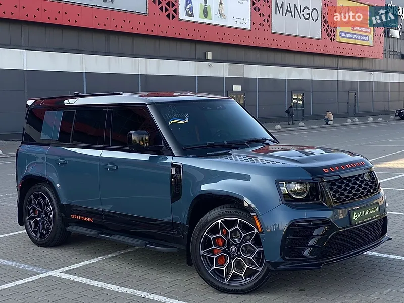 Land Rover Defender 2021