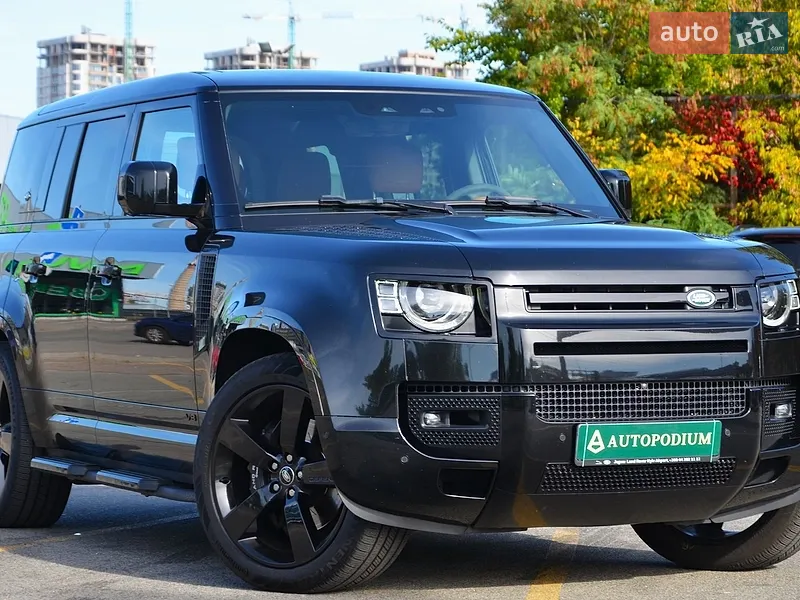 Land Rover Defender 2023