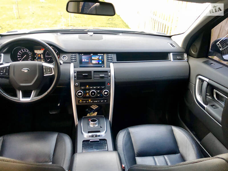 Позашляховик / Кросовер Land Rover Discovery Sport 2016 в Житомирі