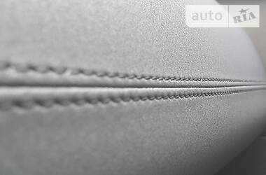Позашляховик / Кросовер Land Rover Discovery Sport 2017 в 