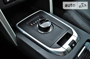 Позашляховик / Кросовер Land Rover Discovery Sport 2016 в 