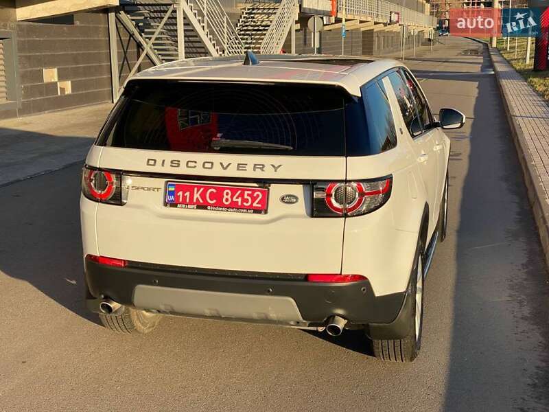 Внедорожник / Кроссовер Land Rover Discovery Sport 2017 в Киеве