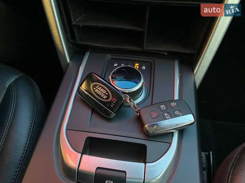 Внедорожник / Кроссовер Land Rover Discovery Sport 2017 в Киеве
