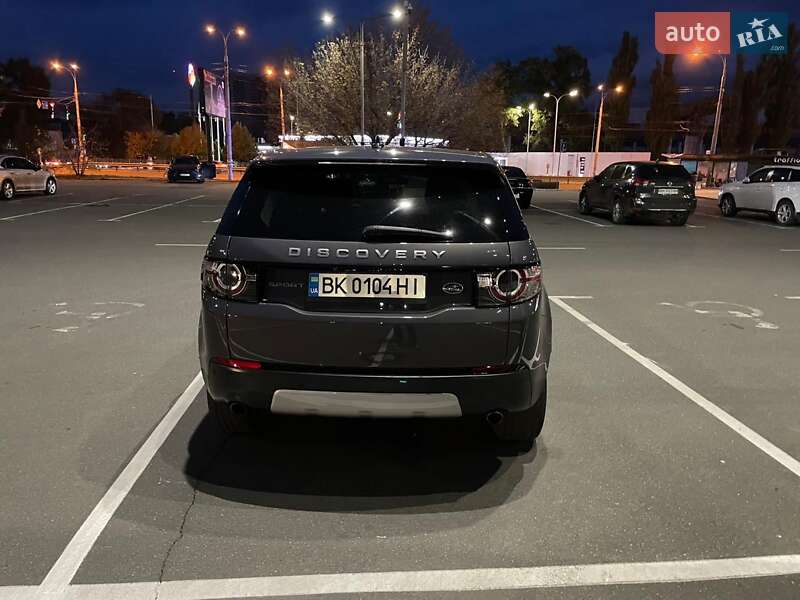 Внедорожник / Кроссовер Land Rover Discovery Sport 2016 в Киеве