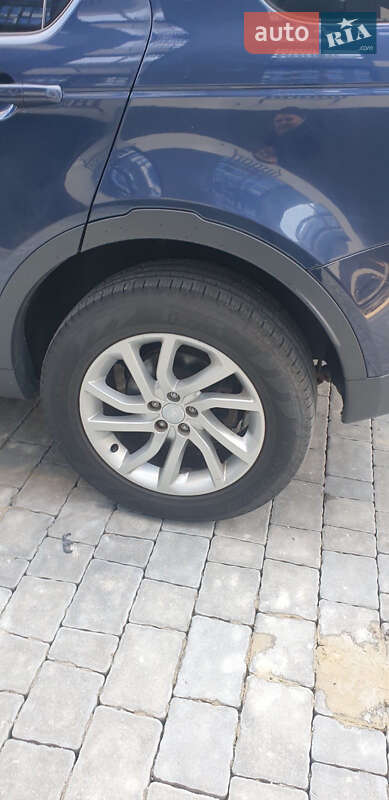 Позашляховик / Кросовер Land Rover Discovery Sport 2015 в Івано-Франківську