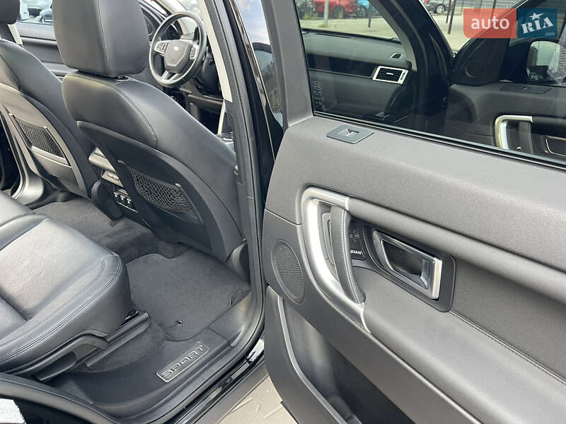 Позашляховик / Кросовер Land Rover Discovery Sport 2017 в Києві