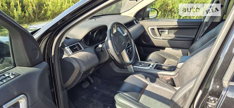 Внедорожник / Кроссовер Land Rover Discovery Sport 2016 в Львове