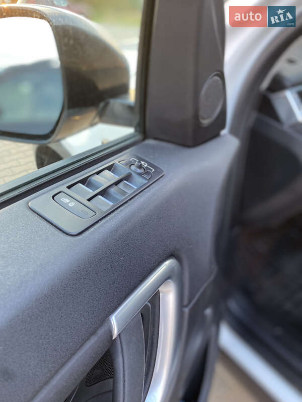 Внедорожник / Кроссовер Land Rover Discovery Sport 2016 в Одессе фото 21 Внедорожник / Кроссовер Land Rover Discovery Sport 2016 в Одессе