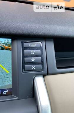 Внедорожник / Кроссовер Land Rover Discovery Sport 2016 в 