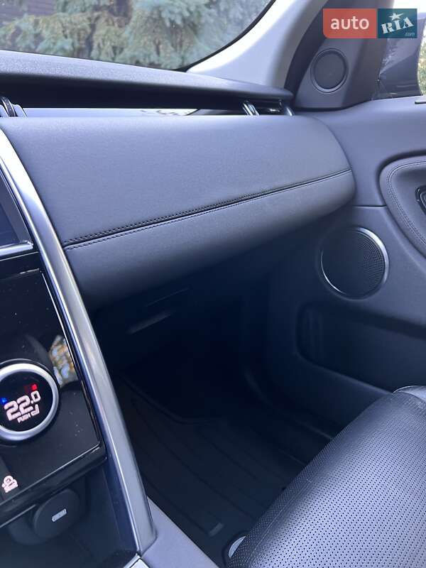 Внедорожник / Кроссовер Land Rover Discovery Sport 2019 в Киеве