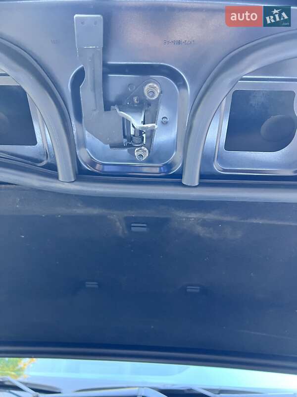 Внедорожник / Кроссовер Land Rover Discovery Sport 2019 в Киеве