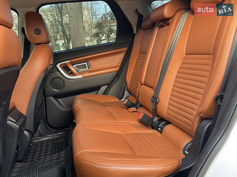 Позашляховик / Кросовер Land Rover Discovery Sport 2015 в Миколаєві