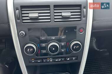 Внедорожник / Кроссовер Land Rover Discovery Sport 2016 в 