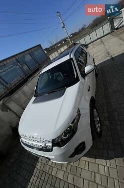 Внедорожник / Кроссовер Land Rover Discovery Sport 2016 в 