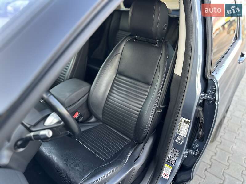 Внедорожник / Кроссовер Land Rover Discovery Sport 2019 в Черновцах