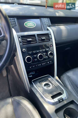 Внедорожник / Кроссовер Land Rover Discovery Sport 2016 в 