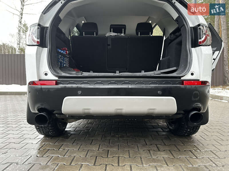 Внедорожник / Кроссовер Land Rover Discovery Sport 2016 в Киеве