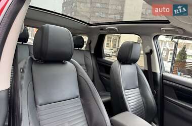 Внедорожник / Кроссовер Land Rover Discovery Sport 2019 в 
