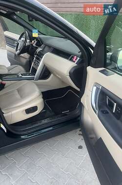 Позашляховик / Кросовер Land Rover Discovery Sport 2015 в 