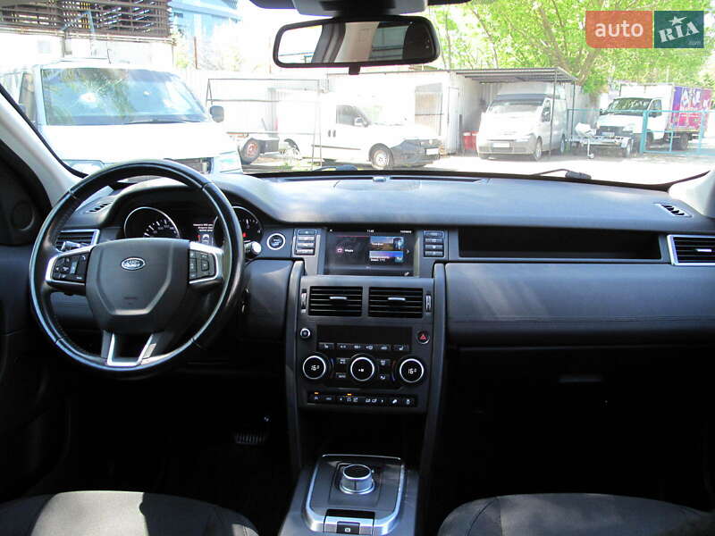 Внедорожник / Кроссовер Land Rover Discovery Sport 2016 в Киеве