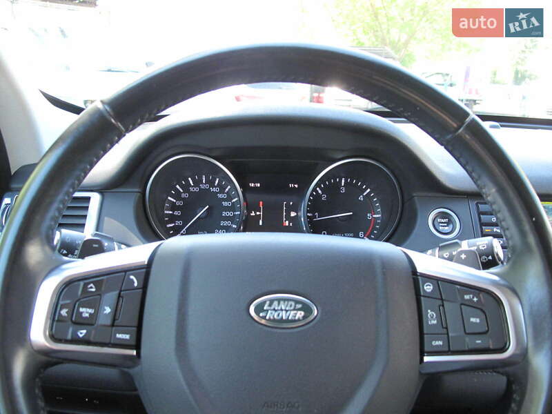 Внедорожник / Кроссовер Land Rover Discovery Sport 2016 в Киеве