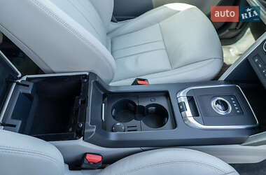 Внедорожник / Кроссовер Land Rover Discovery Sport 2019 в 