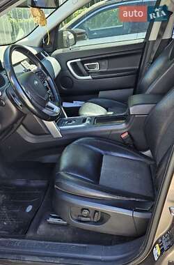 Внедорожник / Кроссовер Land Rover Discovery Sport 2016 в 