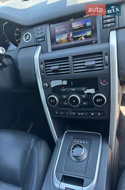 Позашляховик / Кросовер Land Rover Discovery Sport 2016 в 