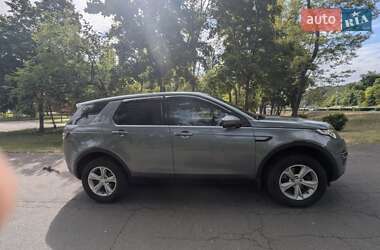 Внедорожник / Кроссовер Land Rover Discovery Sport 2016 в 