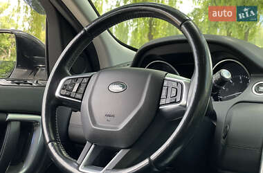 Внедорожник / Кроссовер Land Rover Discovery Sport 2015 в 