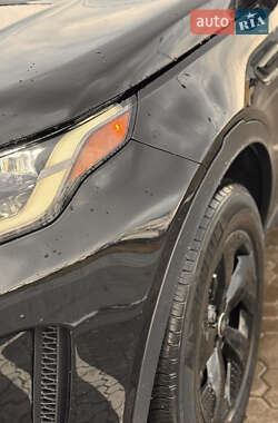 Внедорожник / Кроссовер Land Rover Discovery Sport 2019 в 