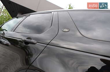 Позашляховик / Кросовер Land Rover Discovery Sport 2020 в 