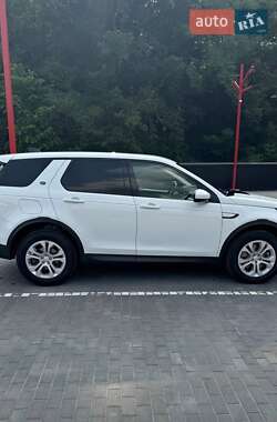 Позашляховик / Кросовер Land Rover Discovery Sport 2020 в 