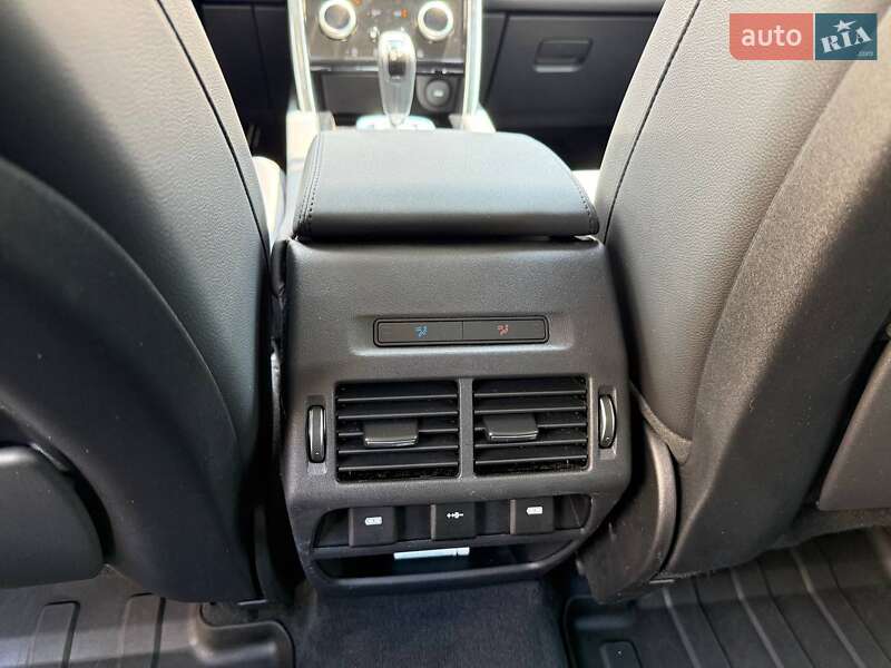 Внедорожник / Кроссовер Land Rover Discovery Sport 2020 в Киеве