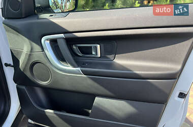 Внедорожник / Кроссовер Land Rover Discovery Sport 2016 в 