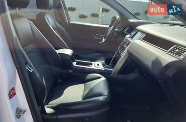Внедорожник / Кроссовер Land Rover Discovery Sport 2016 в 