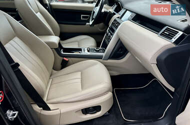 Внедорожник / Кроссовер Land Rover Discovery Sport 2016 в 