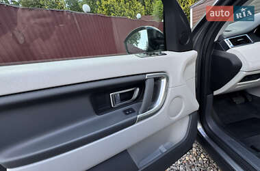 Внедорожник / Кроссовер Land Rover Discovery Sport 2016 в 